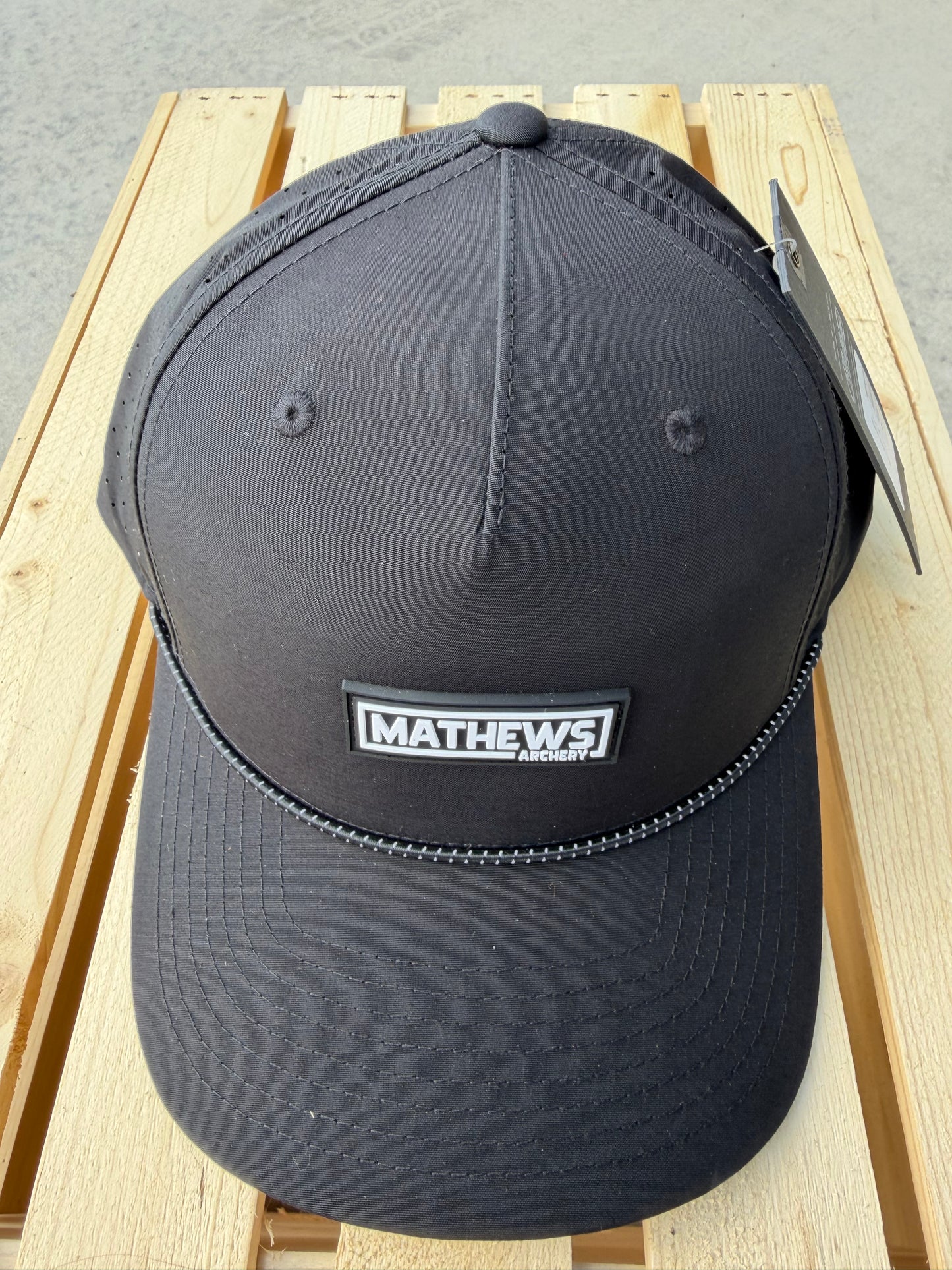 Mathews Classic Rope Hat Black